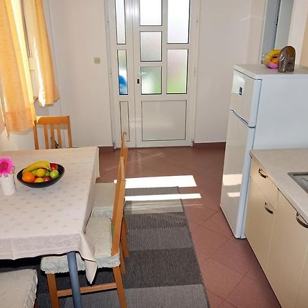 Apartament Roza Baška Voda Zewnętrze zdjęcie