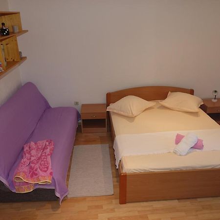 Apartament Roza Baška Voda Zewnętrze zdjęcie