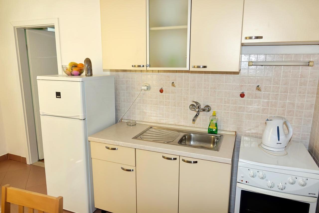 Apartament Roza Baška Voda Zewnętrze zdjęcie