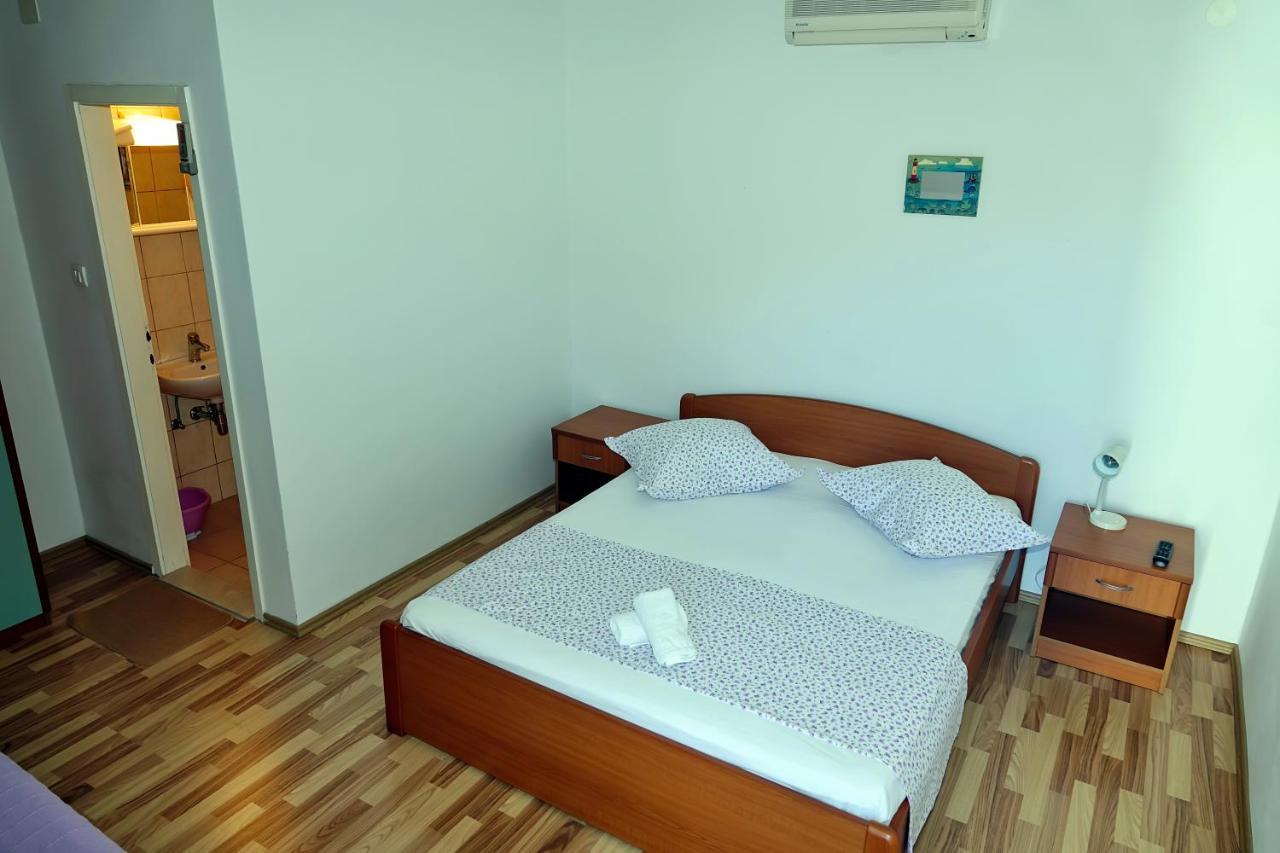 Apartament Roza Baška Voda Zewnętrze zdjęcie