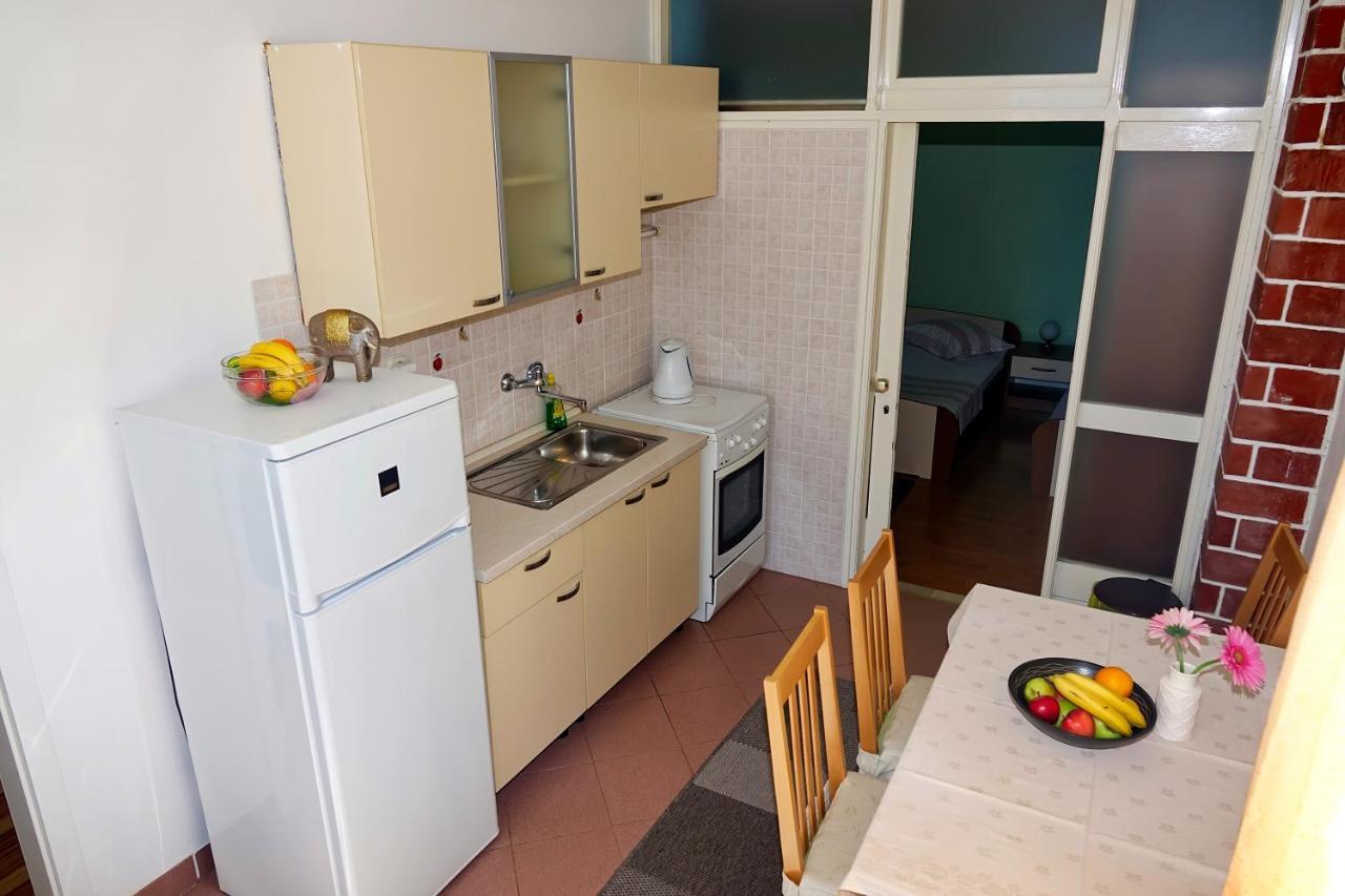Apartament Roza Baška Voda Zewnętrze zdjęcie