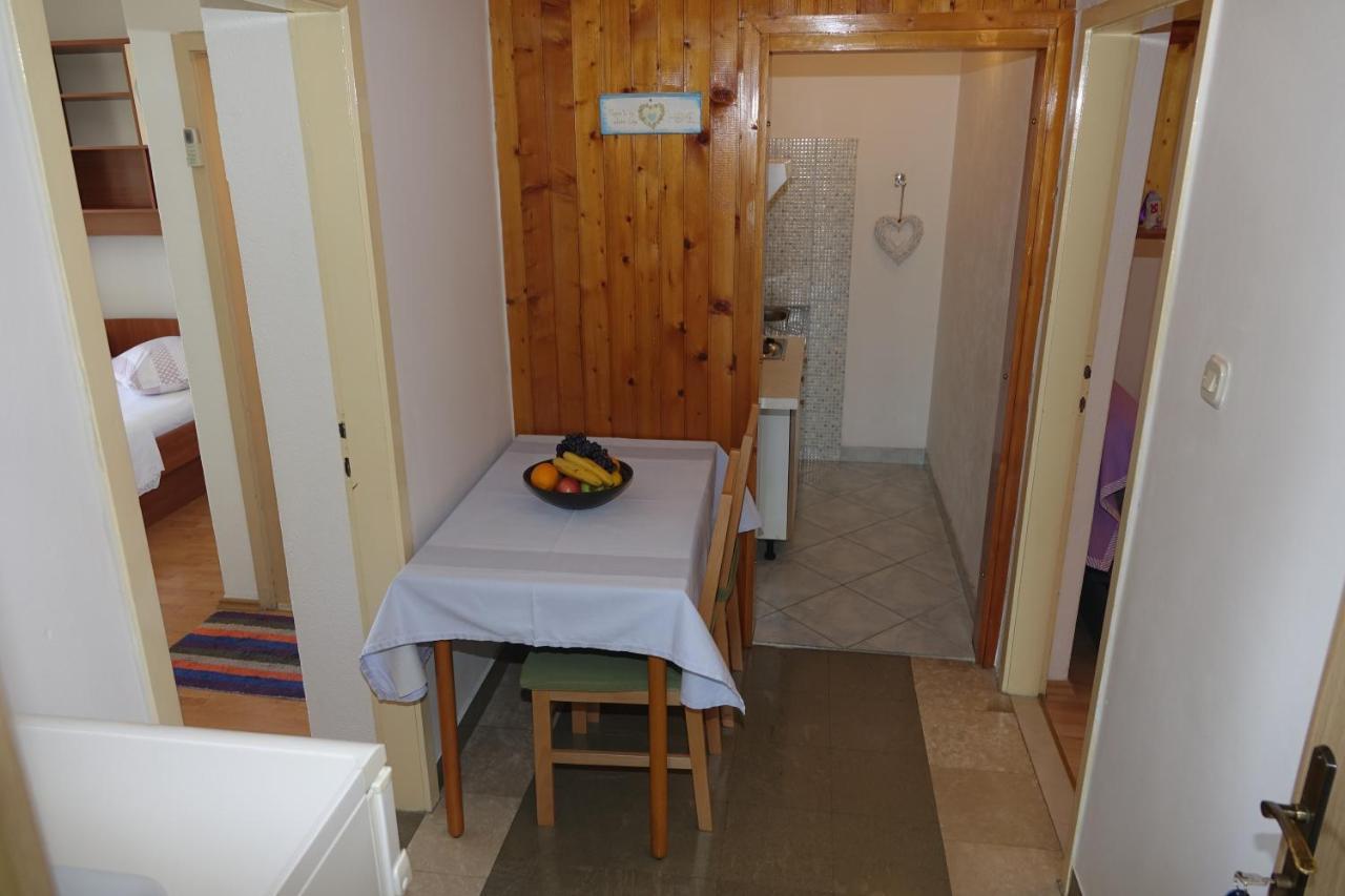 Apartament Roza Baška Voda Zewnętrze zdjęcie