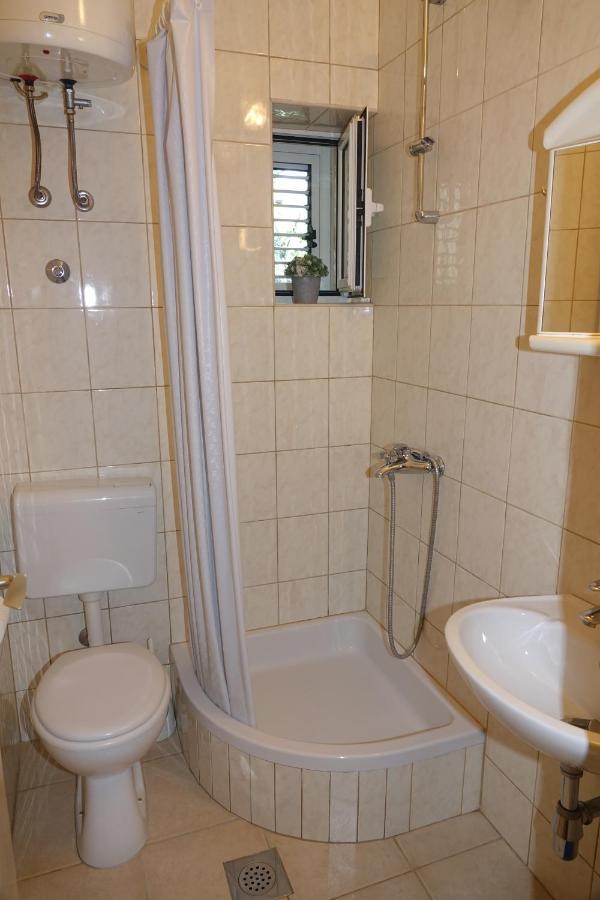 Apartament Roza Baška Voda Zewnętrze zdjęcie
